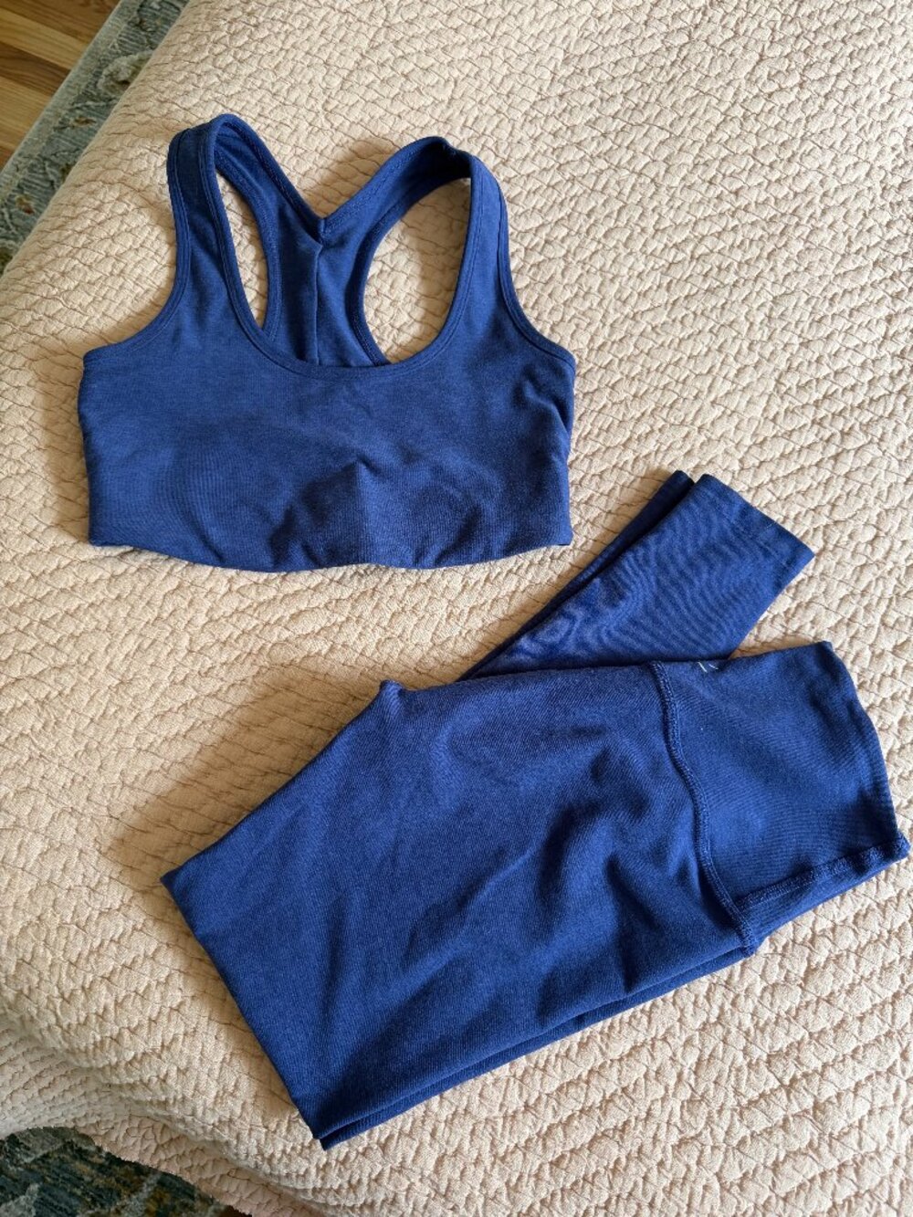 Beyond Yoga Spacedye Set in XS - Longline Bra and Caught In The Midi Pants